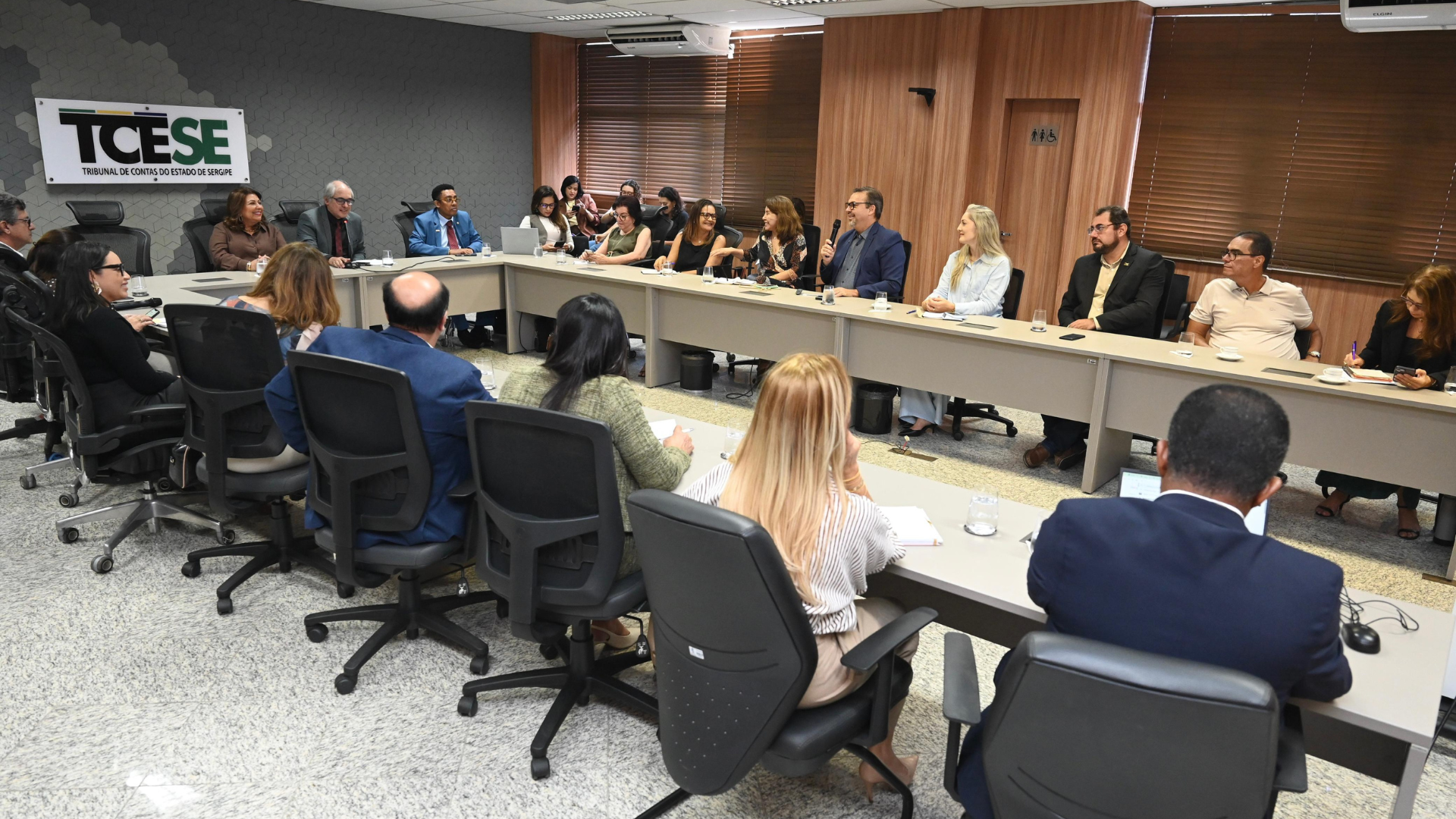 Indicadores estratégicos: CEE/SE marca presença em reunião do Pacto pela Educação